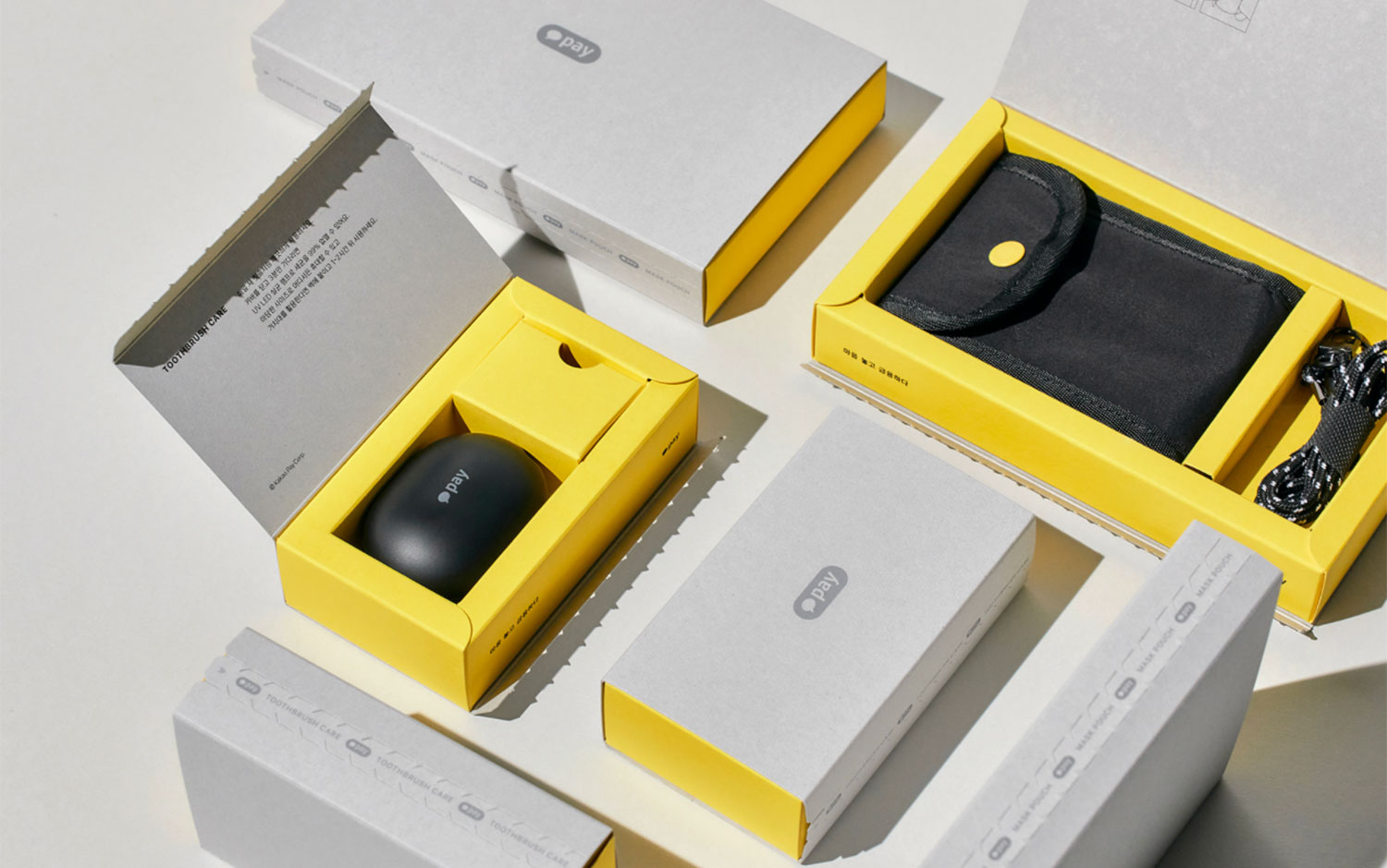 Kakao Pay New-Normal Kit by Yeaji Kim & Shin Chaerin