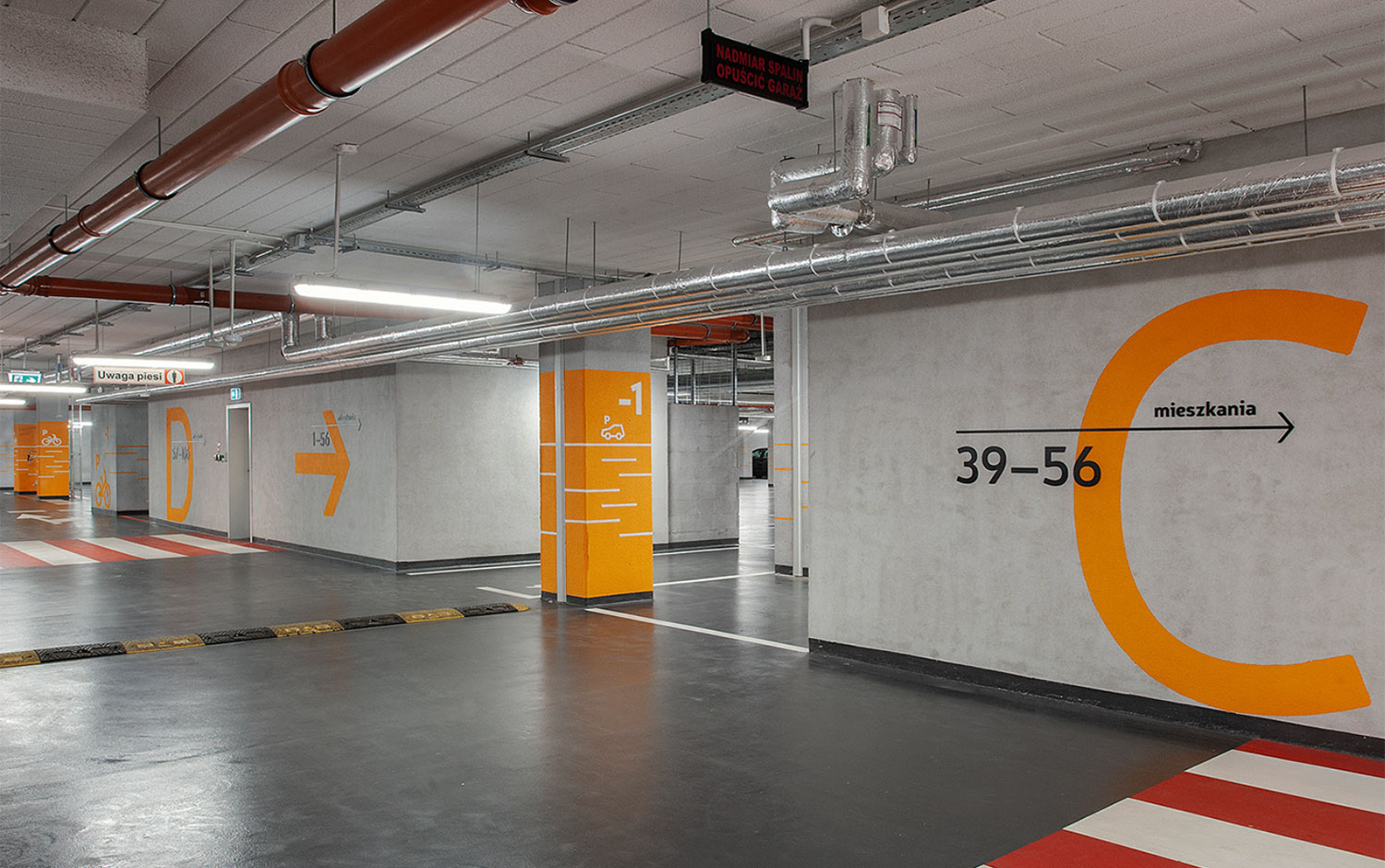 Rajska 8 and Heweliusza 18 byThe Faculty of Physics by Blank Studio