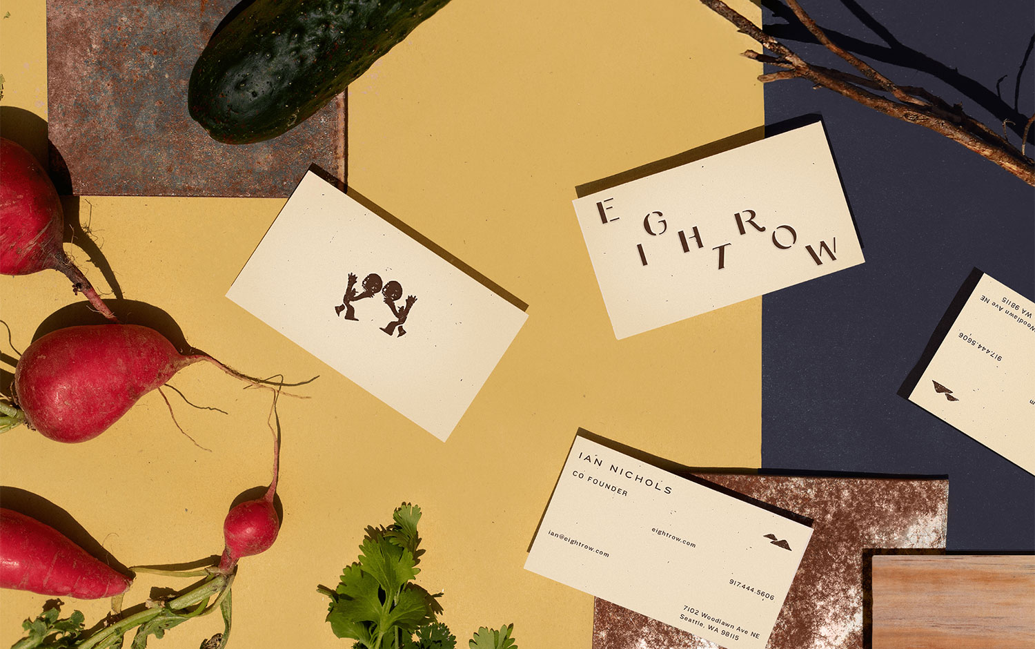 EIGHT ROW by TORO PINTO